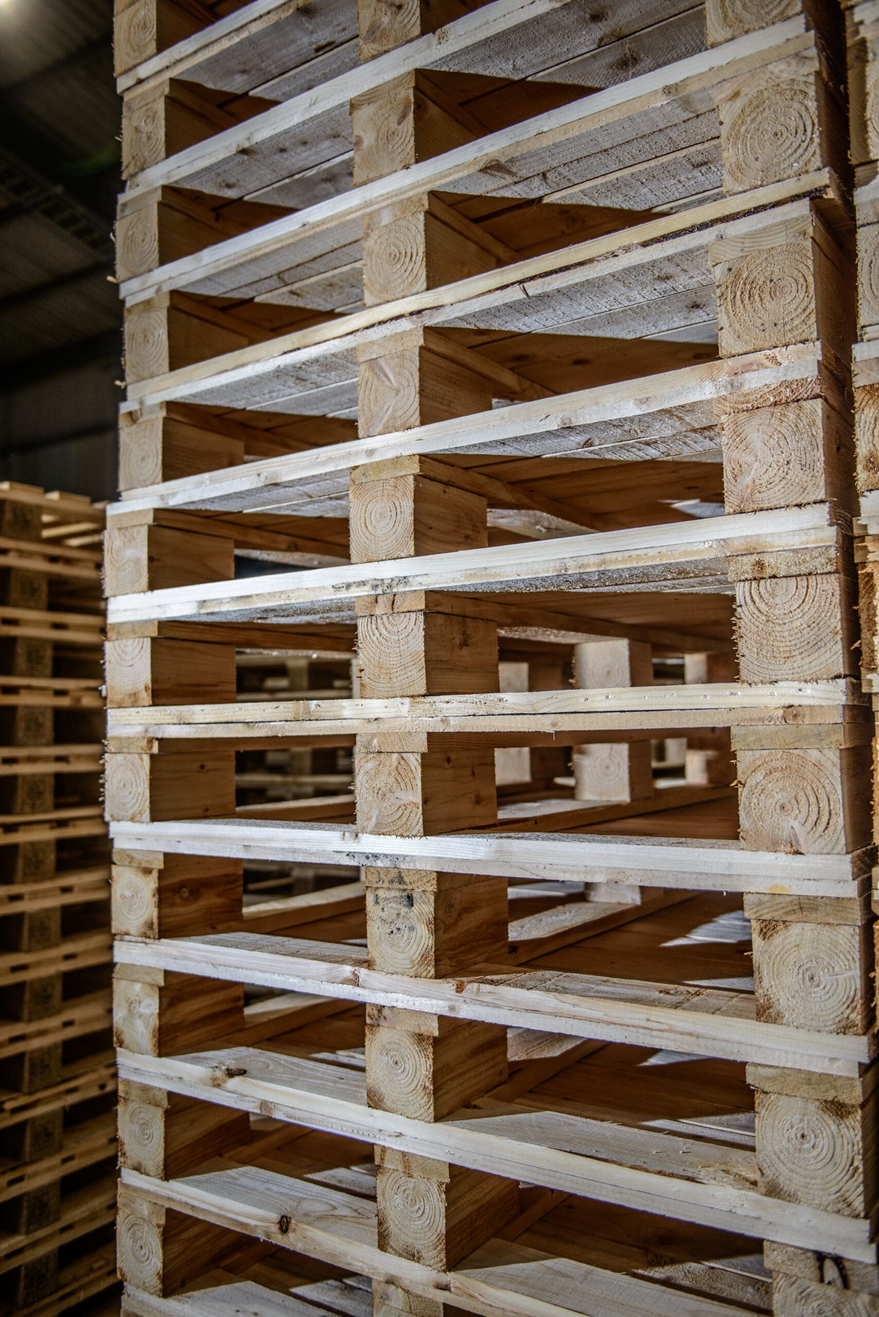 Image-5-Reconditioned-Pallets-scaled-min